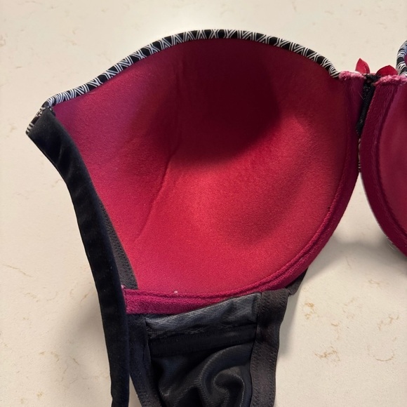 Cacique Smooth Boost Plunge Bra 38D Black White Padded - Picture 6 of 12